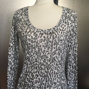 • Express leopard print long sleeve sz large